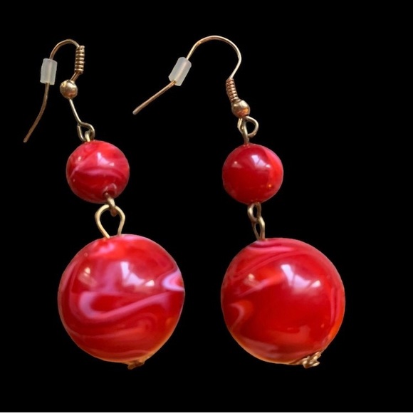 Cherry Red & White Swirl Fashion Earrings Gold Tone Holiday Woman’s Jewelry - Picture 5 of 8